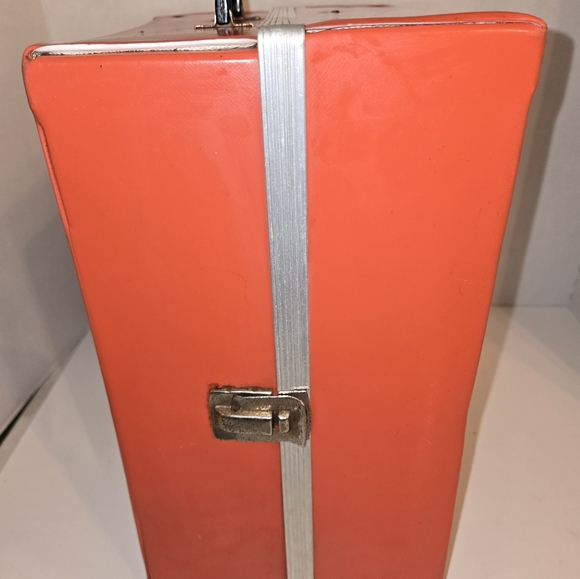 Vintage 60s Barbie & Ken Red Case Midge & Ken Doll Lot Of Clothing & Accessories - Picture 7 of 16